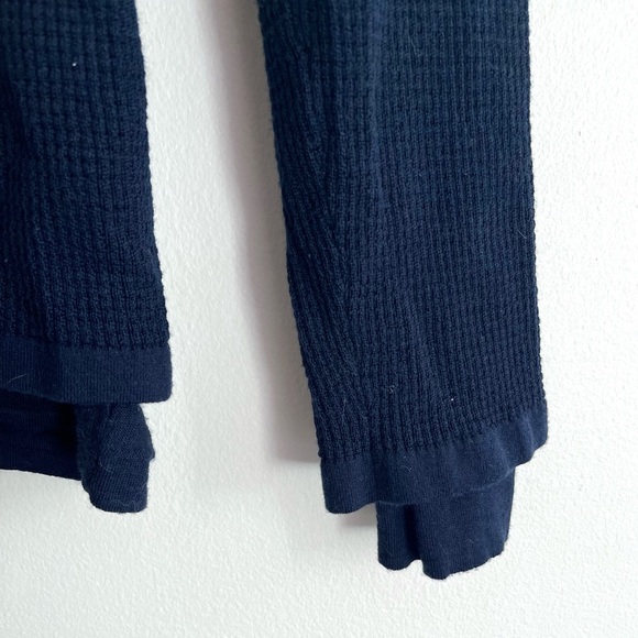 Vince Men's Sweater - Picture 4 of 5